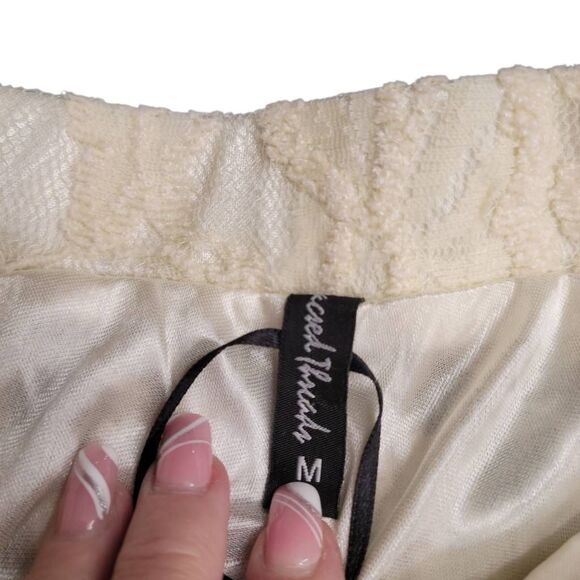 Lacey Victorian Lace Palazzo Pants Leggings In Buttercream - Picture 7 of 8